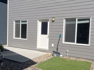 322 Skeena Cres W, Lethbridge, AB T1J 5K3