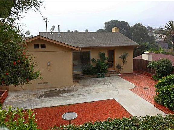 3rd image of 3422 Poe St