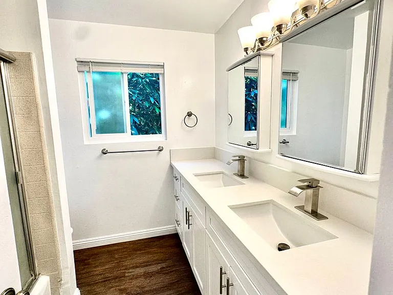 737 Center Pl — Photo 11