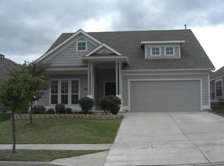 5052 Holliday Dr, Fort Worth, TX 76244