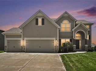 10318 N Fisk Ave, Kansas City, MO 64154