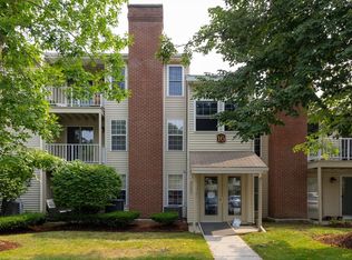 16 Walden Dr APT 15, Natick, MA 01760