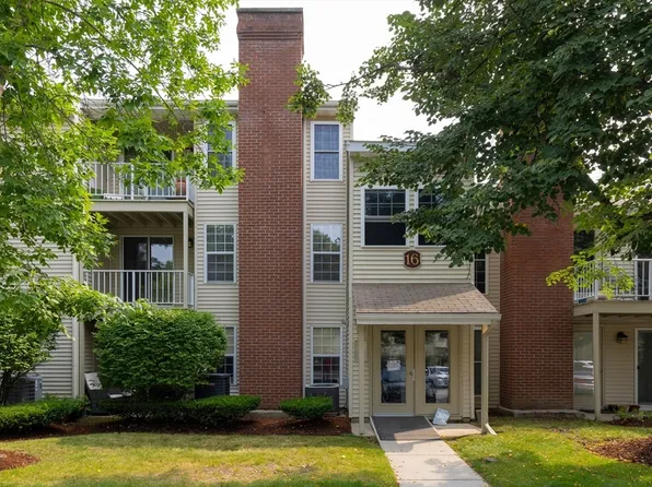 16 Walden Dr APT 15, Natick, MA 01760
