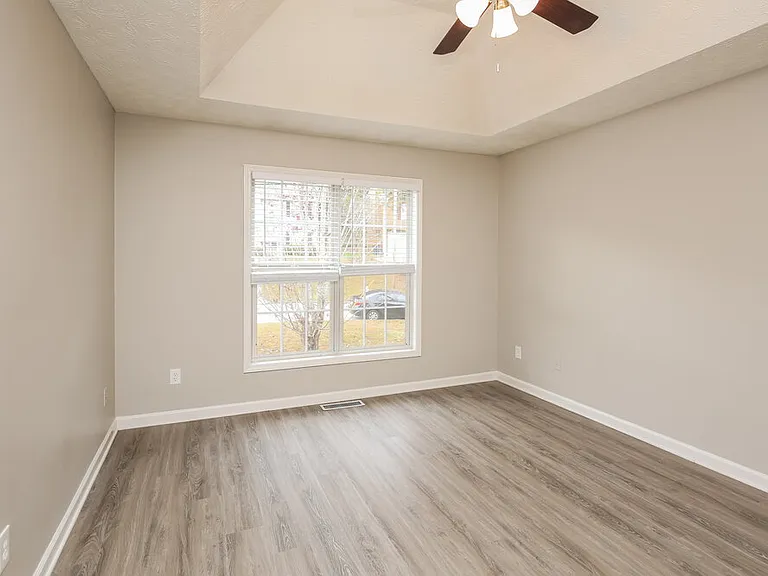 5539 Princeton Oaks Ln — Photo 15