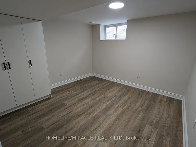 163 Whitfield Ave — Photo 4