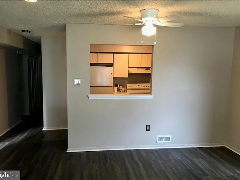 37 Bridgewater Dr #37 — Photo 4