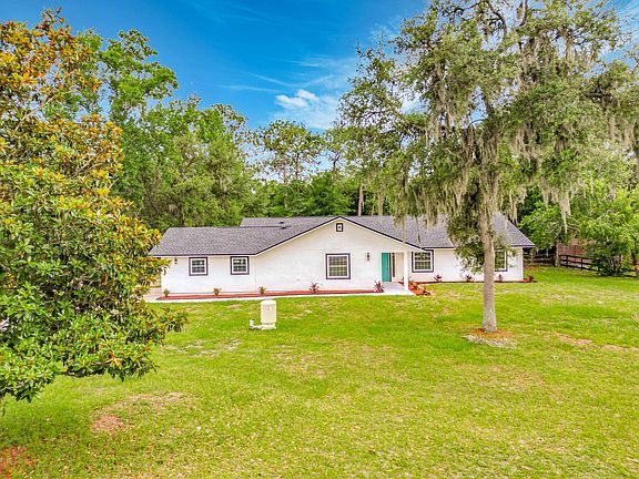 2nd image of 5534 SW 31st Street