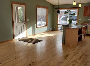 21063 Don St, Bend, OR 97701