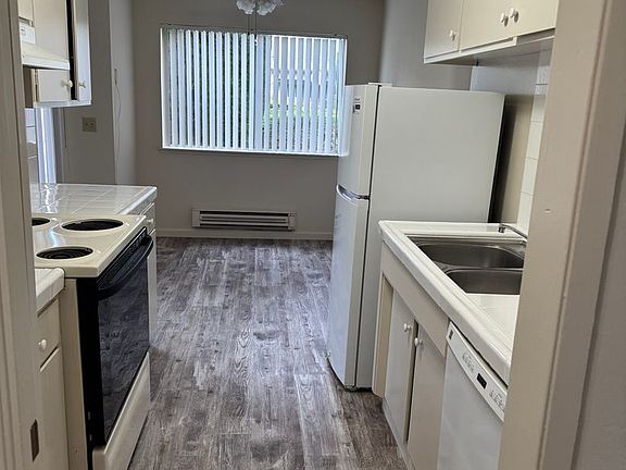 4th image of 187 Acalanes Dr APT 2