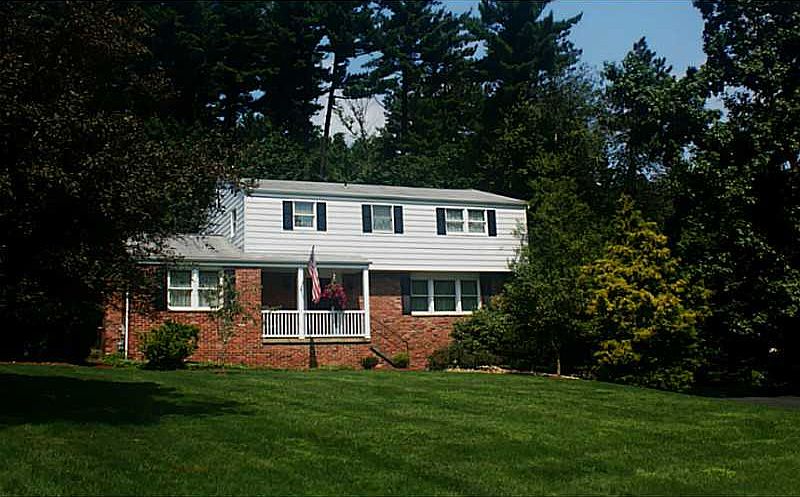 1st image of 3719 Gleneagle Dr