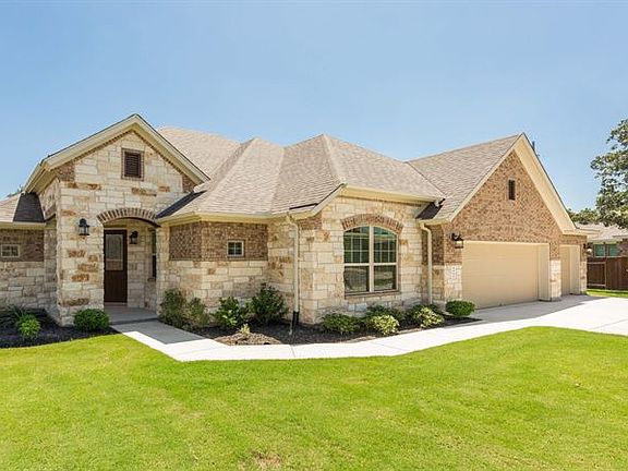 3rd image of 406 Summer Vista Cv