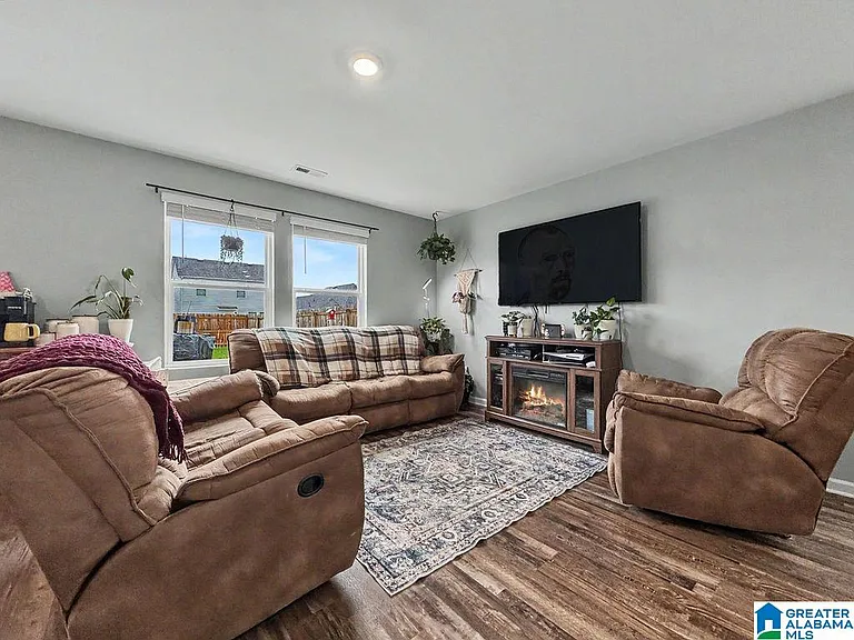 1230 Shaggy Bark Ln — Photo 5