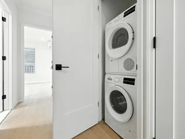 639 Rogers Avenue image 6 of 16