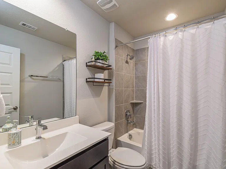 13009 Oleander Bay Ln — Photo 31