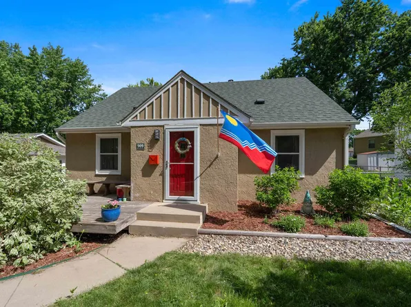 909 S Westmoor Dr, Sioux Falls, SD 57104