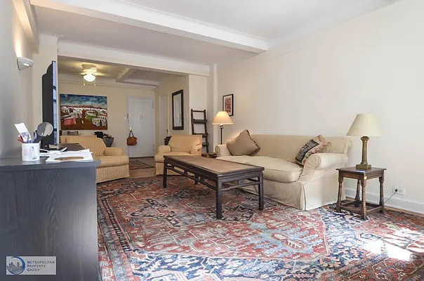 Rented by Metropolitan Property Group | media 9