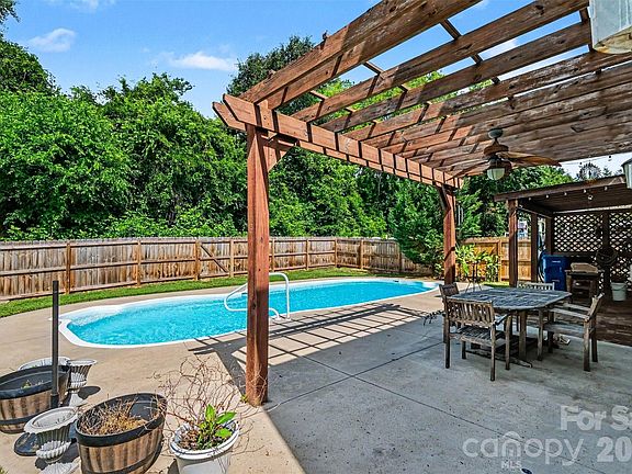 5th image of 5671 Hammermill Dr