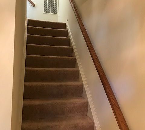 4th image of 515 Highland Towne Ln