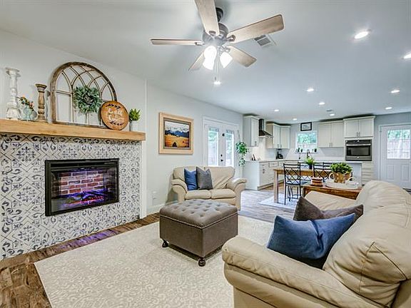 5th image of 500 Charyl Lynn Dr