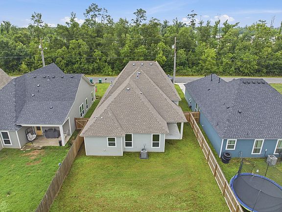 2nd image of 2113 Aubrianna Ln