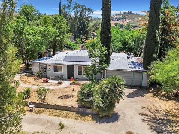 1755 Elm St, Ramona, CA 92065