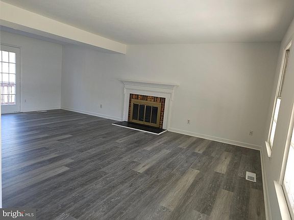 4th image of 13824 Poplar Tree Rd