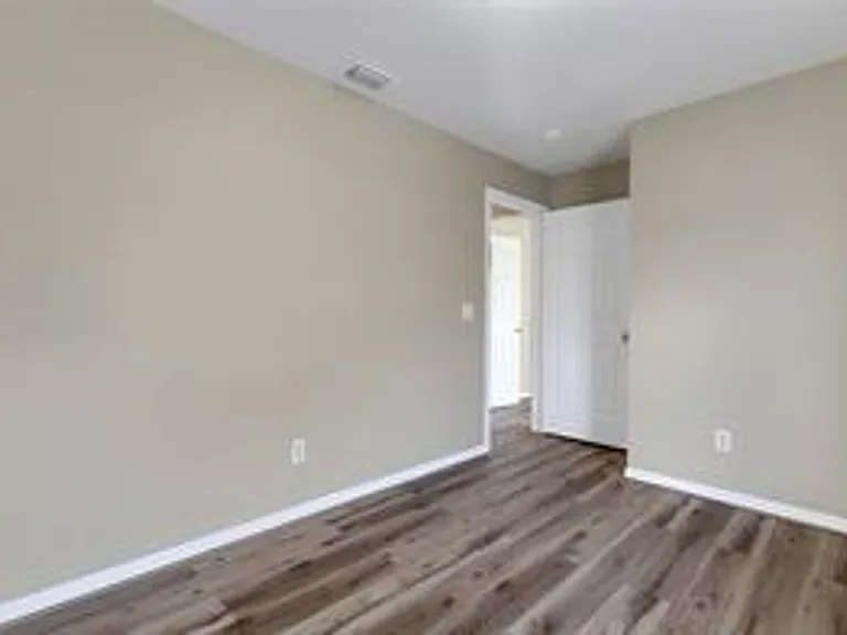 3100 W Reynolds St — Photo 22