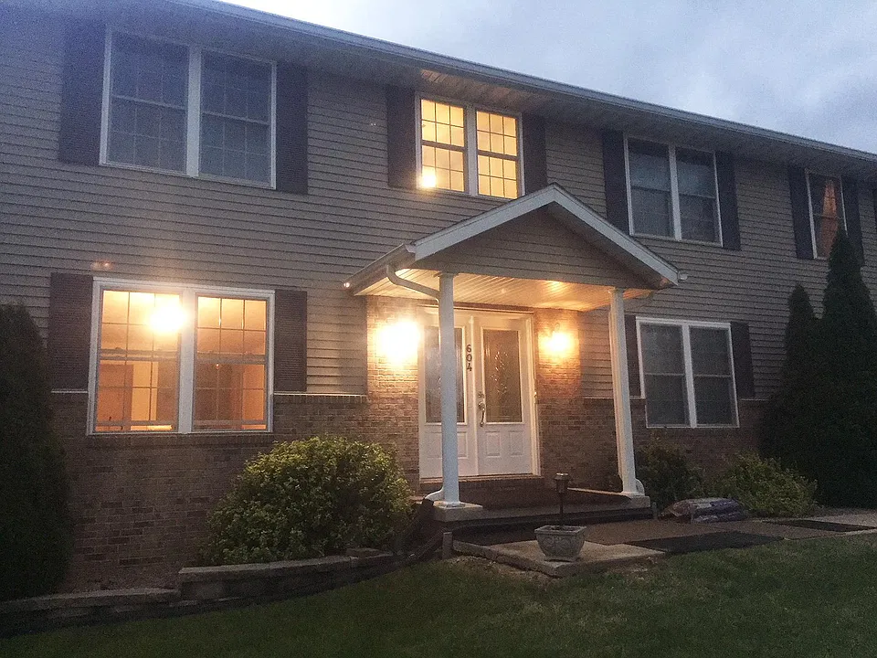 604 Holland Rd