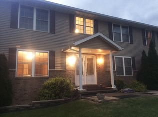 604 Holland Rd, Metamora, IL 61548