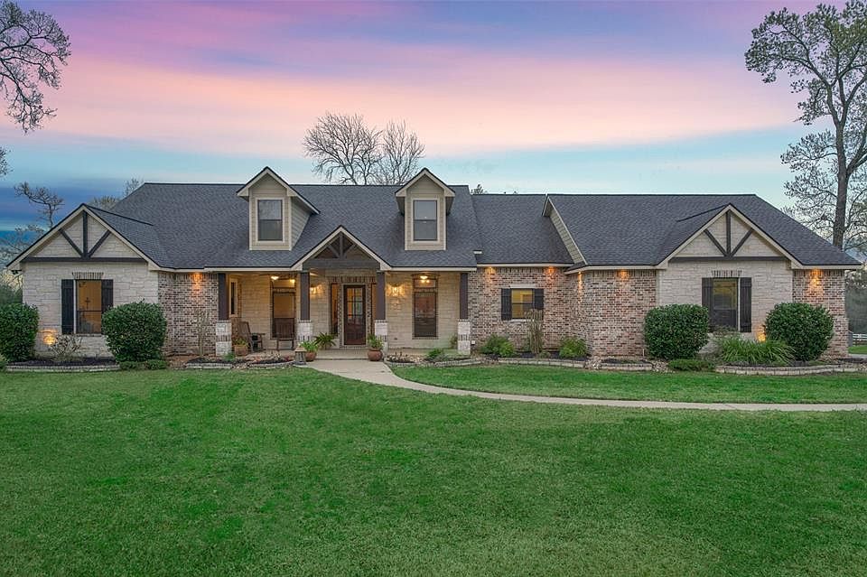 1st image of 11511 Royal Hill Ct
