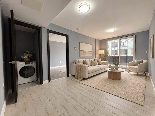 35-20 146th St #3D, Flushing, NY 11354
