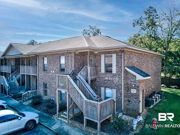2nd image of 20637 Blueberry Ln Unit 15