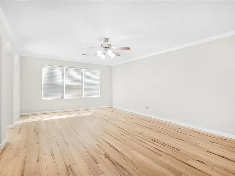 410 Laurel Sage Dr — Photo 10