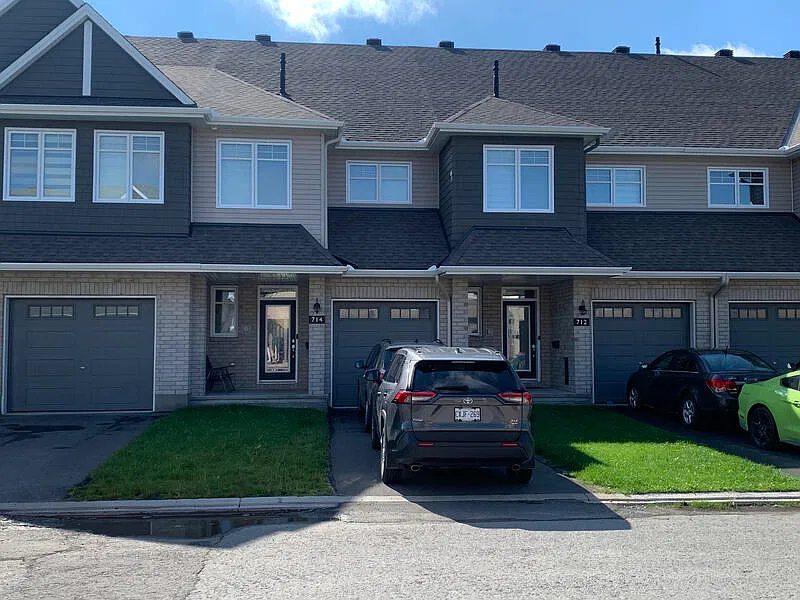 714 Pipit Ln