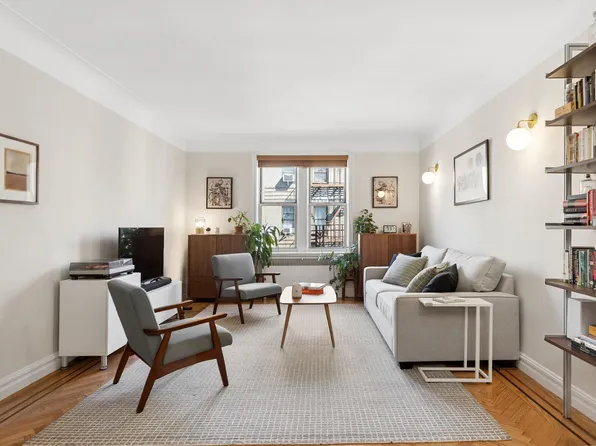680 West 204th Street image 1 of 14