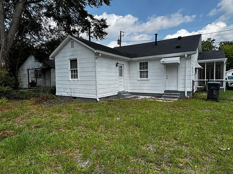 114 Calvary Dr — Photo 13