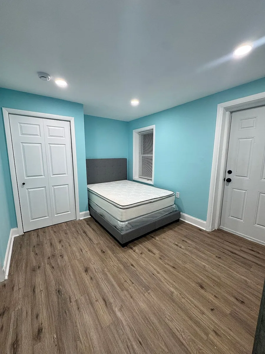 Building Photo - 1611 Gwynns Falls Pkwy #1613