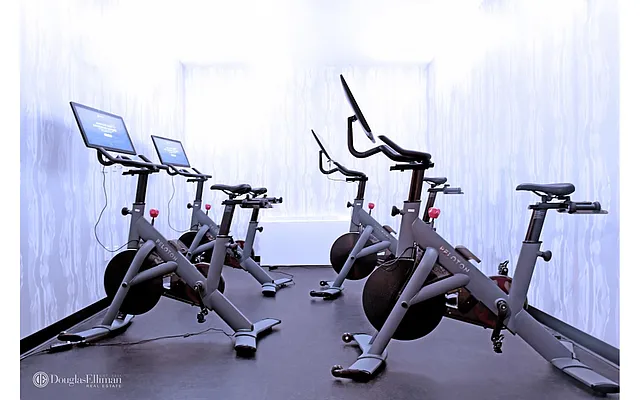 Rented by Douglas Elliman | media 22