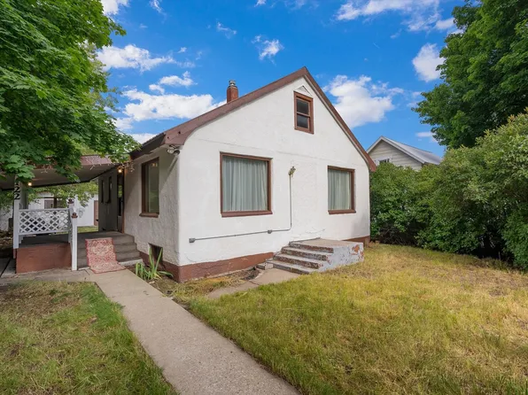 122 2nd Ave E, Columbia Falls, MT 59912