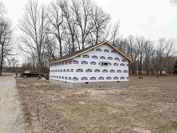 3rd image of 100 Hoosier Way