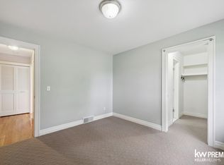 42266 Woodward Ave APT D2, Bloomfield Hills, MI 48304