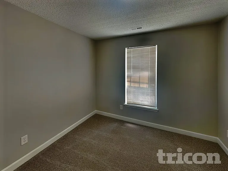 7117 Red Bud Cir — Photo 10