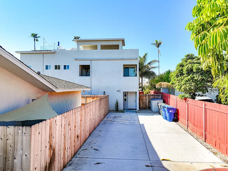 810 California St #3 — Photo 16