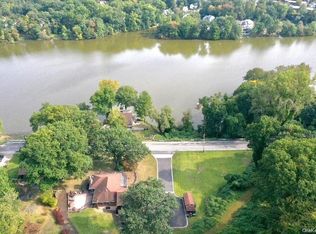 300 Westchester Ave, Buchanan, NY 10596