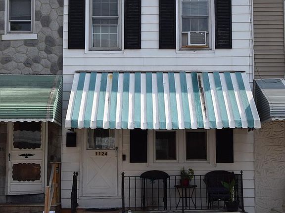 2nd image of 1124 Spruce St