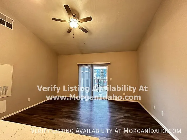 1025 S Elder St #301 — Photo 3