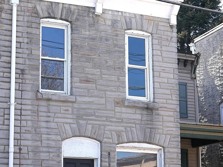 1614 Cotton St — Photo 2