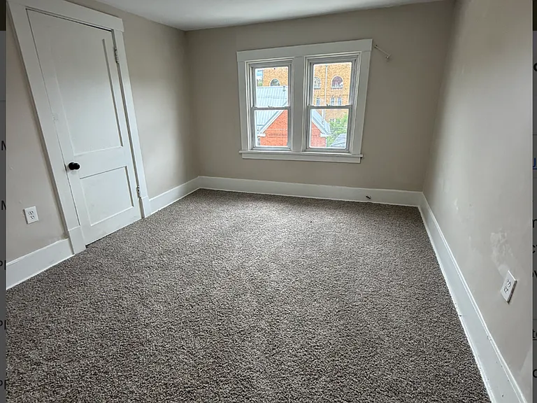 1100 Kenneth Ave — Photo 19