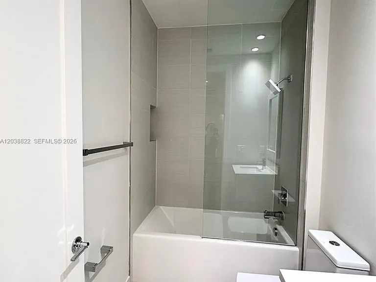 10560 NW 63rd Ter — Photo 34