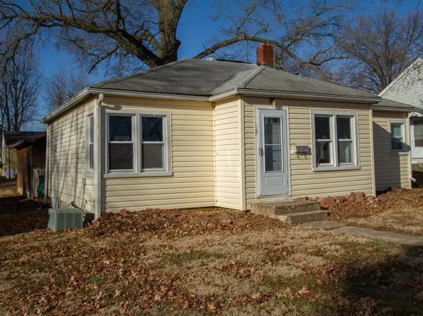 127 Welch Dr, Elsberry, MO 63343